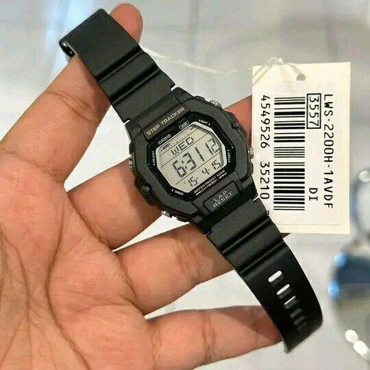 Đồng Hồ Nữ Dây Nhựa Casio LWS-2200H-1AVDF | LWS-2200H-1A
