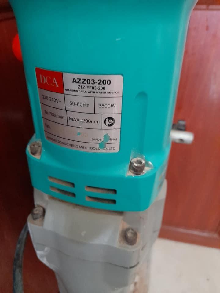 MÁY KHOAN RÚT LÕI BÊ TÔNG 3800W DCA AZZ03-200 - HÀNG CHÍNH HÃNG