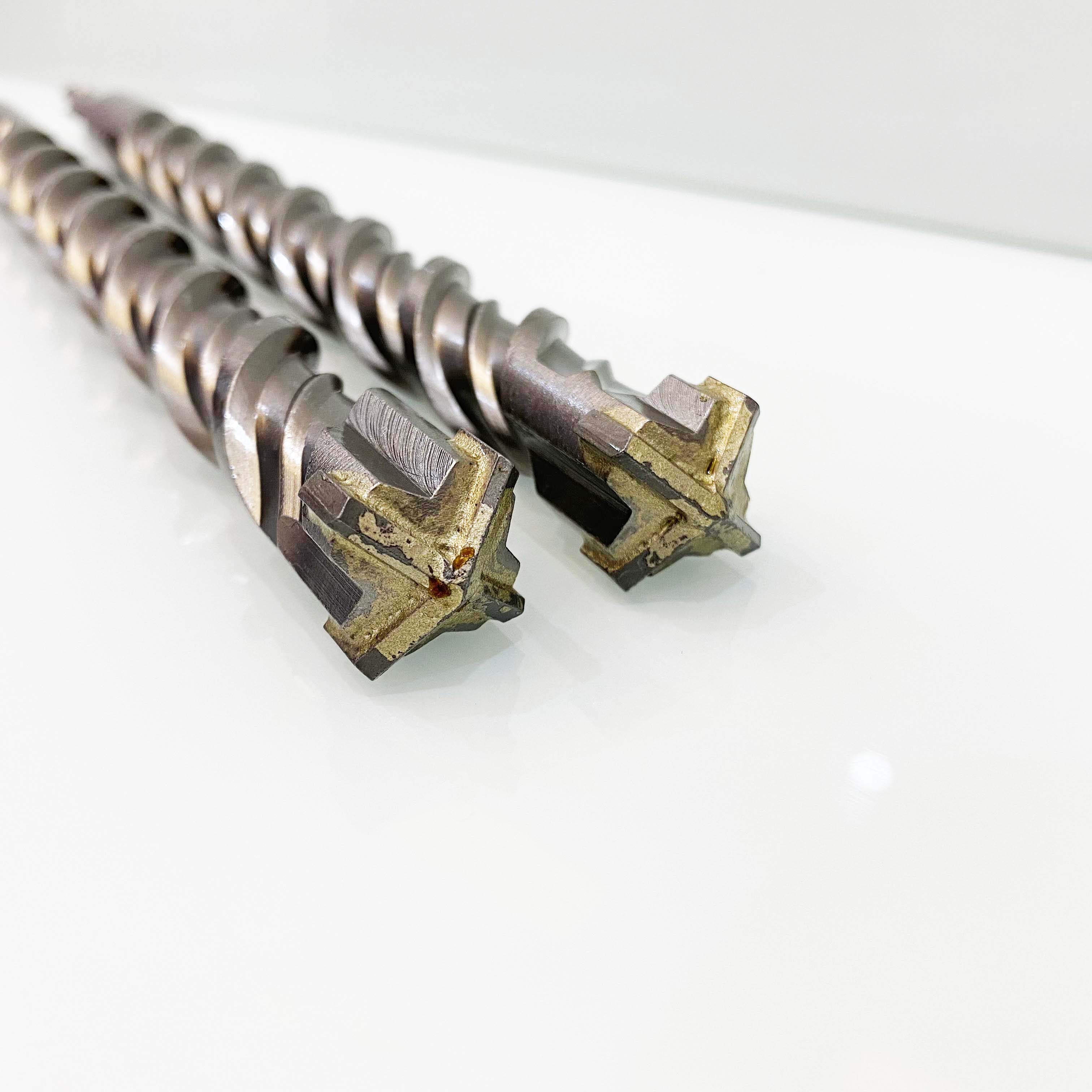 MŨI KHOAN BÊ TÔNG SDS ĐƯỜNG KÍNH PHI Ø22 DÀI 310MM XUYÊN TƯỜNG ĐẦU THẬP KYNKO MKBTXT-22310