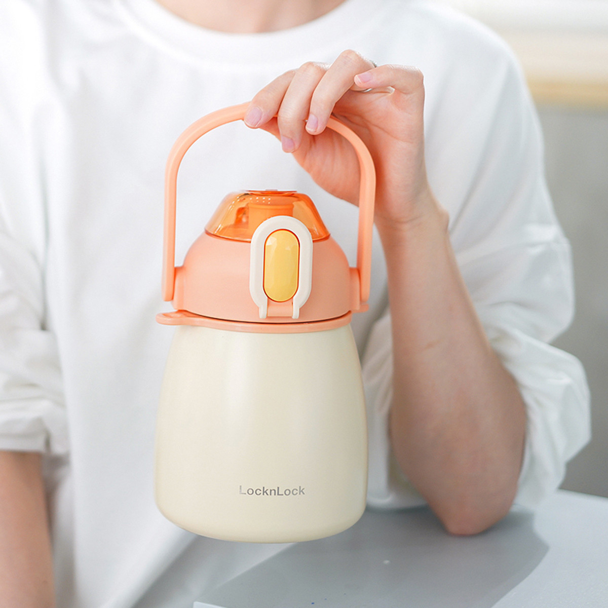 Bình giữ nhiệt LocknLock 1-1.5L LHC3311 LHC3312 - Hàng chính hãng thép không gỉ, nắp bật 1 chạm, có dây deo quai xách tiện lợi - (ĐỘC QUYỀN JOYMALL)