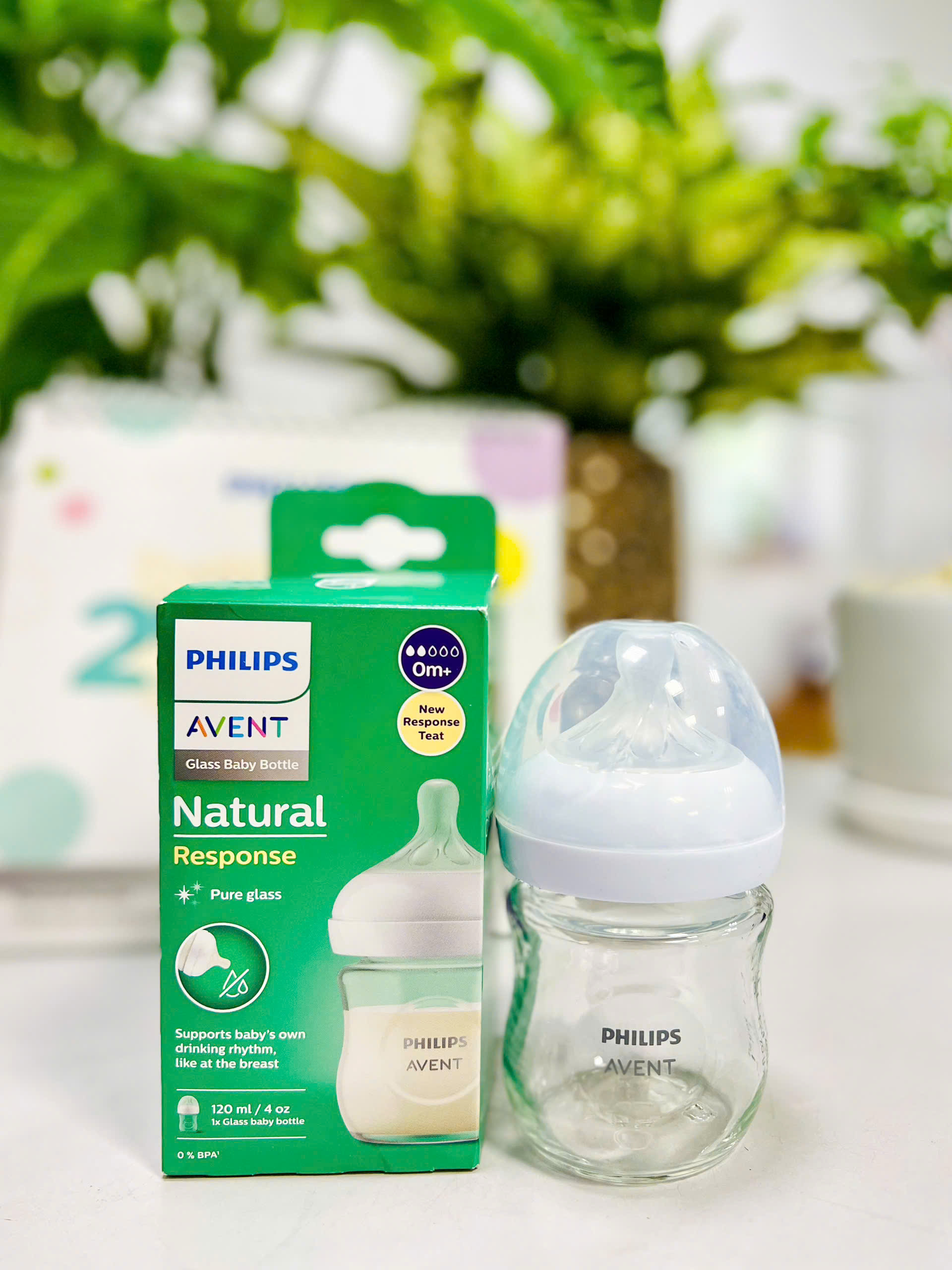 Philips Avent bình sữa thủy tinh mô phỏng tự nhiên mới 120ml bé từ 0 tháng SCY930/01