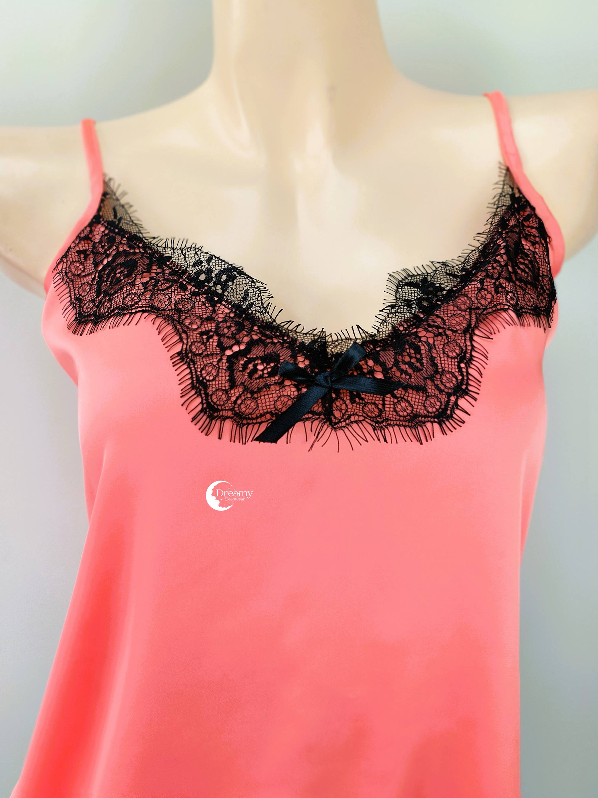 Đồ bộ mặc nhà 2 dây lụa cao cấp phối ren mi đen xinh xắn Dreamy- DN29