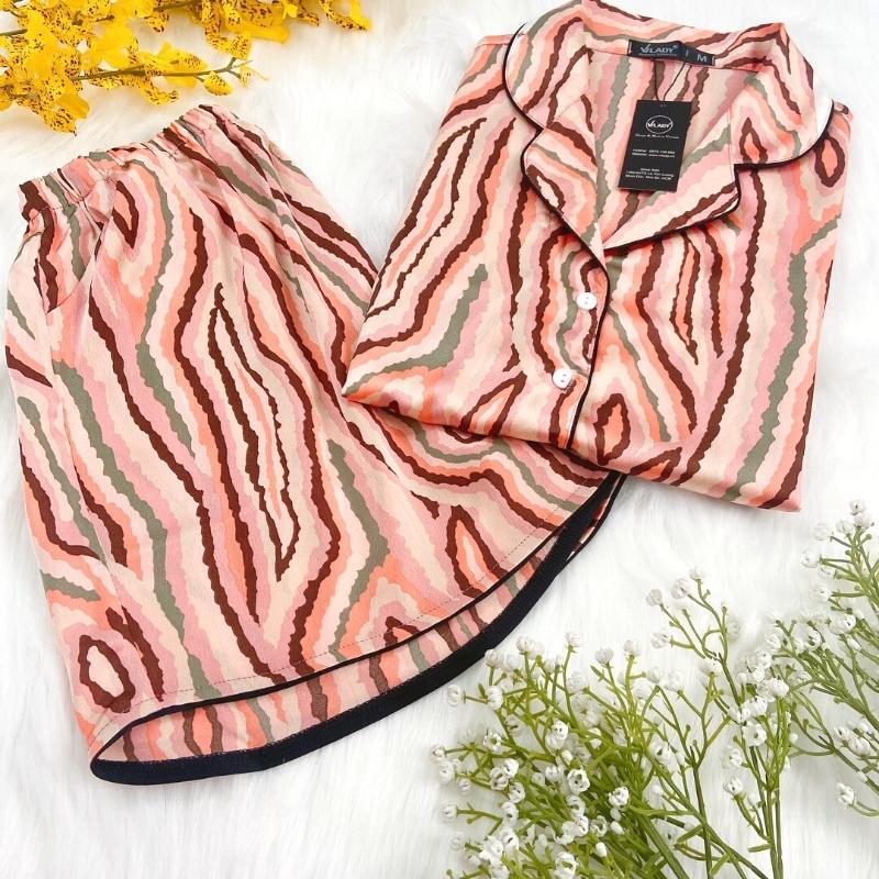  Đồ bộ Pyjama lụa, đồ mặc nhà nữ VILADY - B135 kiểu quần đùi tay cộc họa tiết vằn nâu siêu dễ thương, chất liệu lụa Pháp ( lụa latin)