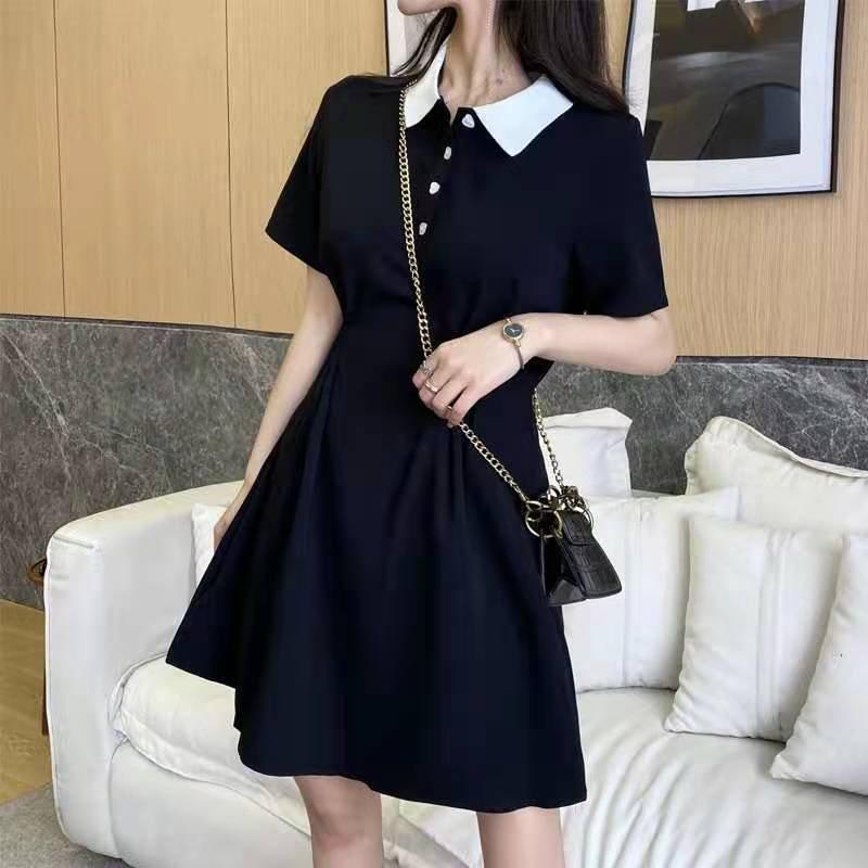 Đầm Polo Đen Cổ Trắng Dáng Xòe_Váy Nữ Cộc Tay Triết Eo Vải Borip Gân Năng Động
