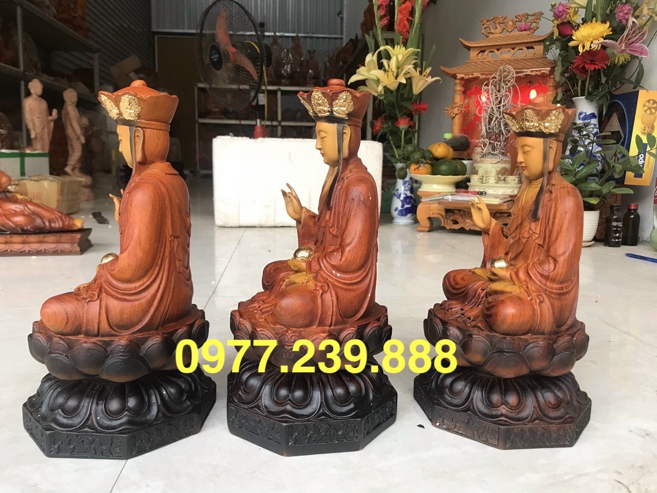 Tượng địa tạng ngồi bằng gỗ hương 30cm