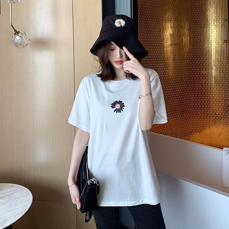Áo Thun Ngắn Tay Cổ Tròn Dáng Rộng In Hình Hoa Cúc Xinh Xắn