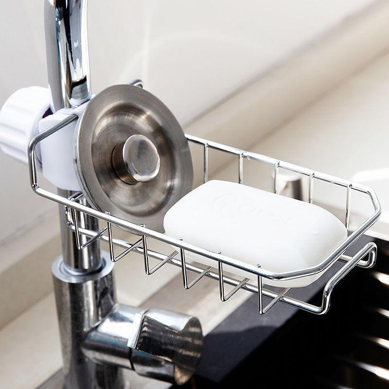 Giá để đồ inox cài cạnh vòi nước rửa bát nhà tắm