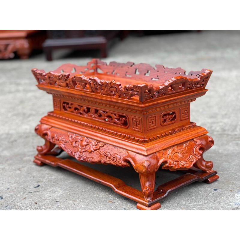 Đế đài nước đục rồng gỗ hương cao cấp