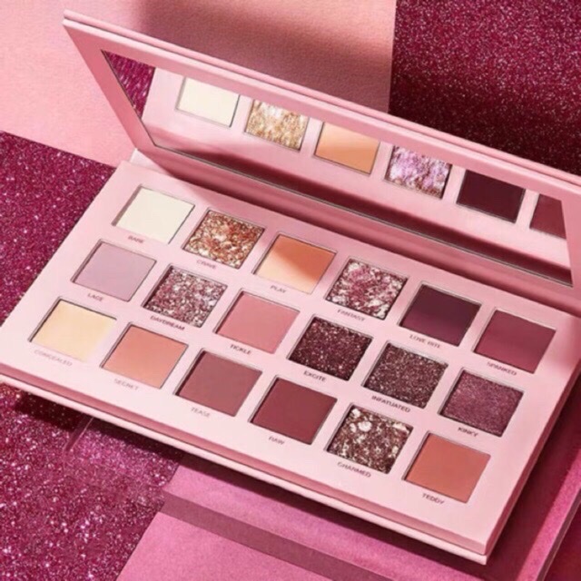 Bảng phấn mắt NUDE 18 màu gồm 12 màu lì và 6 màu nhũ , mềm mịn , siêu bám da , không bị trôi , lem cực kì lấp lánh và nổi bật