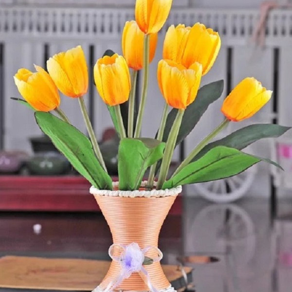 Chùm Hoa Lụa giả 9 Bông Hoa TuLip Màu Vàng