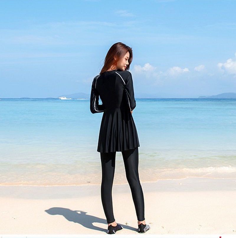 Đồ bơi nữ dáng váy đi biển kín đáo tay dài quần dàichống nắng có đệm ngực