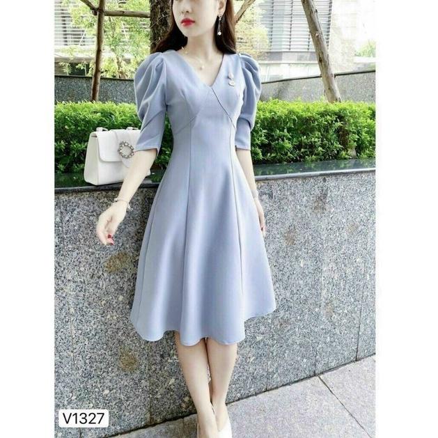 ĐẦM XOÈ XANH CỔ V KÈM PHỤ KIỆN