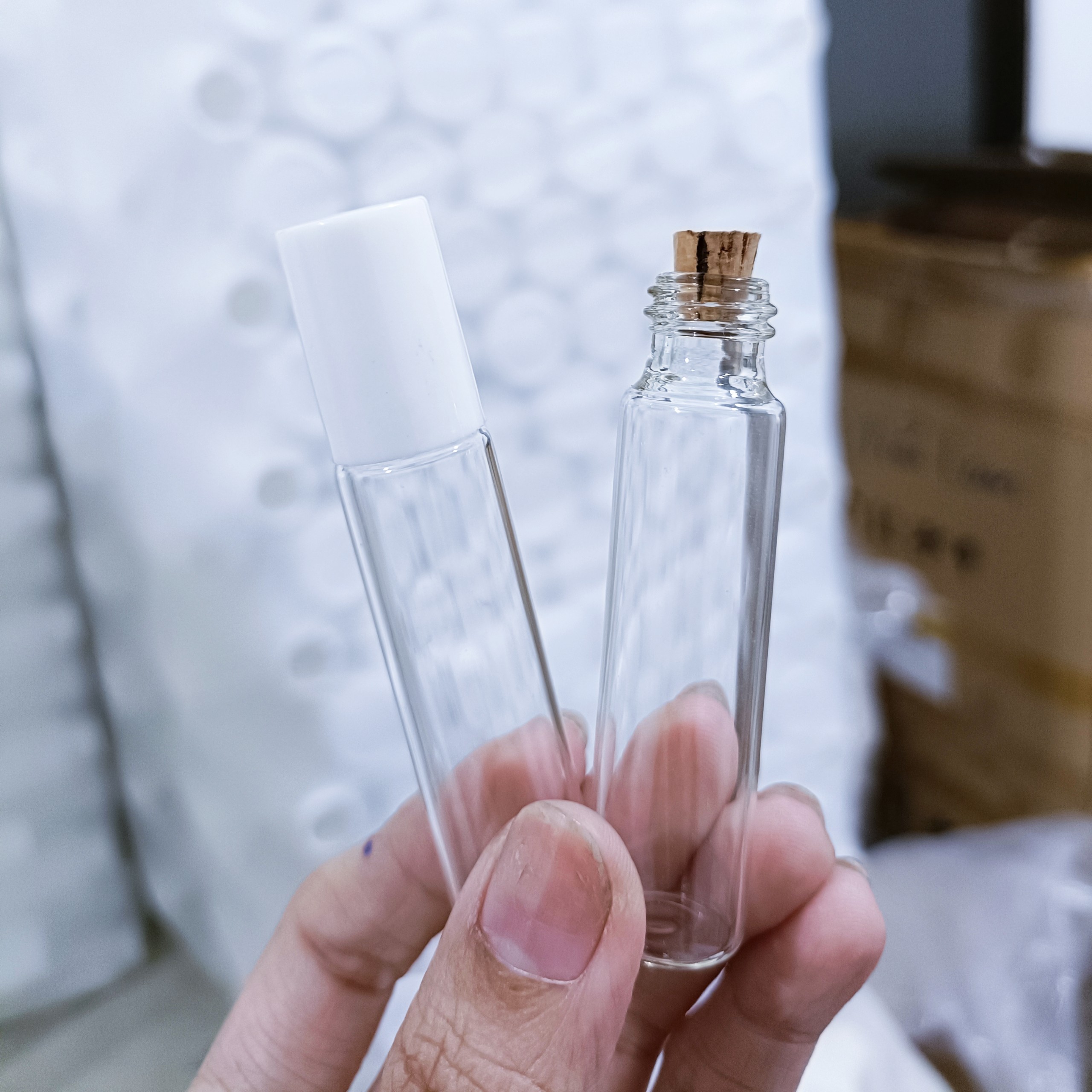 Bộ 5 Lọ Thủy Tinh Nắp Vặn Trắng Kèm Nút Bần 10mL