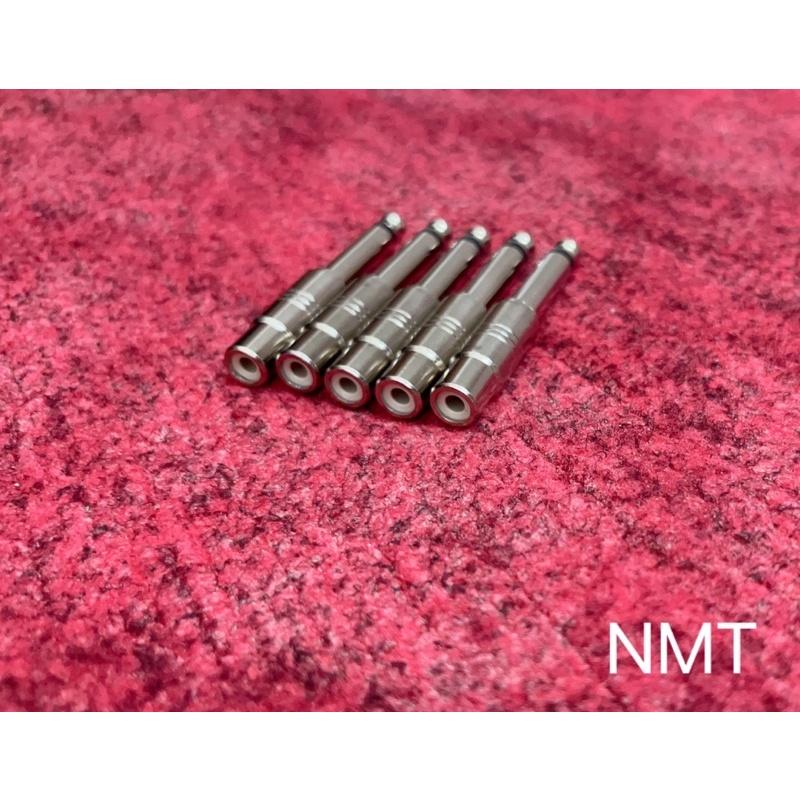 Rắc 6.5 li ra AV