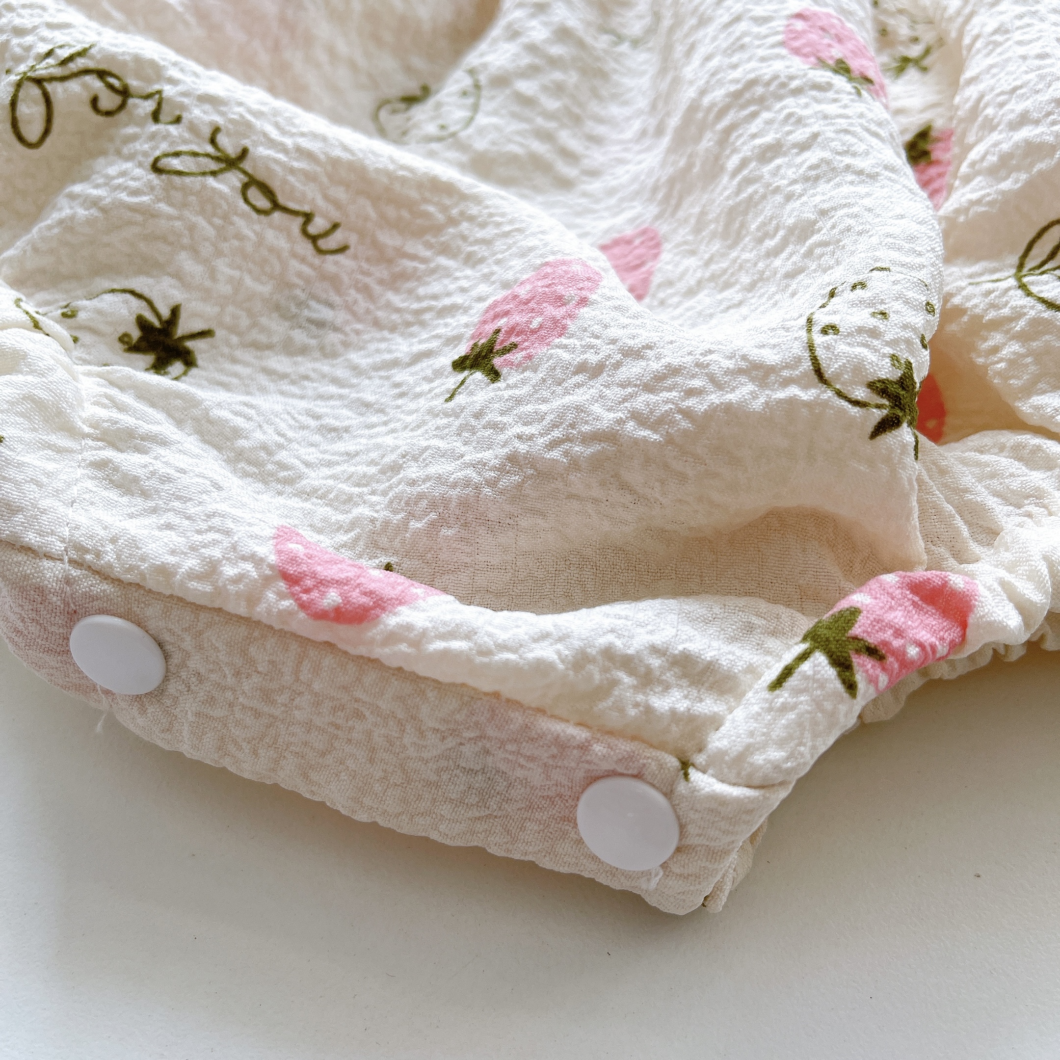  Body Quả Dâu NHÍM XÙ KIDS Cho Bé Gái Sơ Sinh, Đầy Tháng, Thôi Nôi, Sinh Nhật B205
