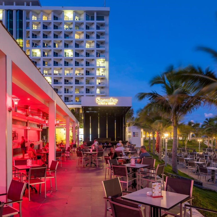 Swandor Cam Ranh Resort 5*. Bao Gồm Ăn Ba Bữa. Miễn Phí Mini Bar Dành Cho 02 Khách.