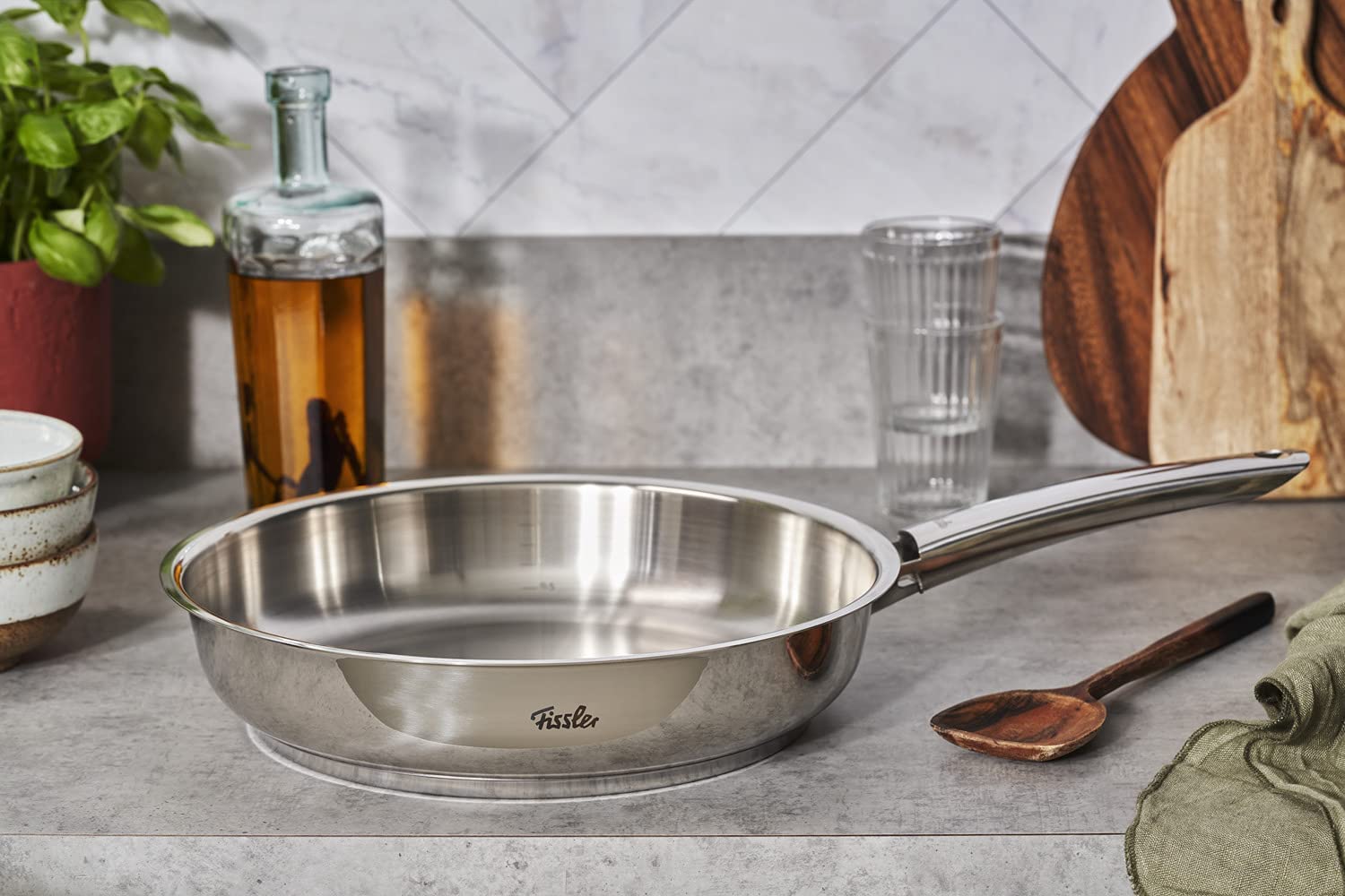 BỘ 2 CHẢO FISSLER STEELUX PRO 24CM + LEVITAL CLASSIC 28CM Hàng chính hãng