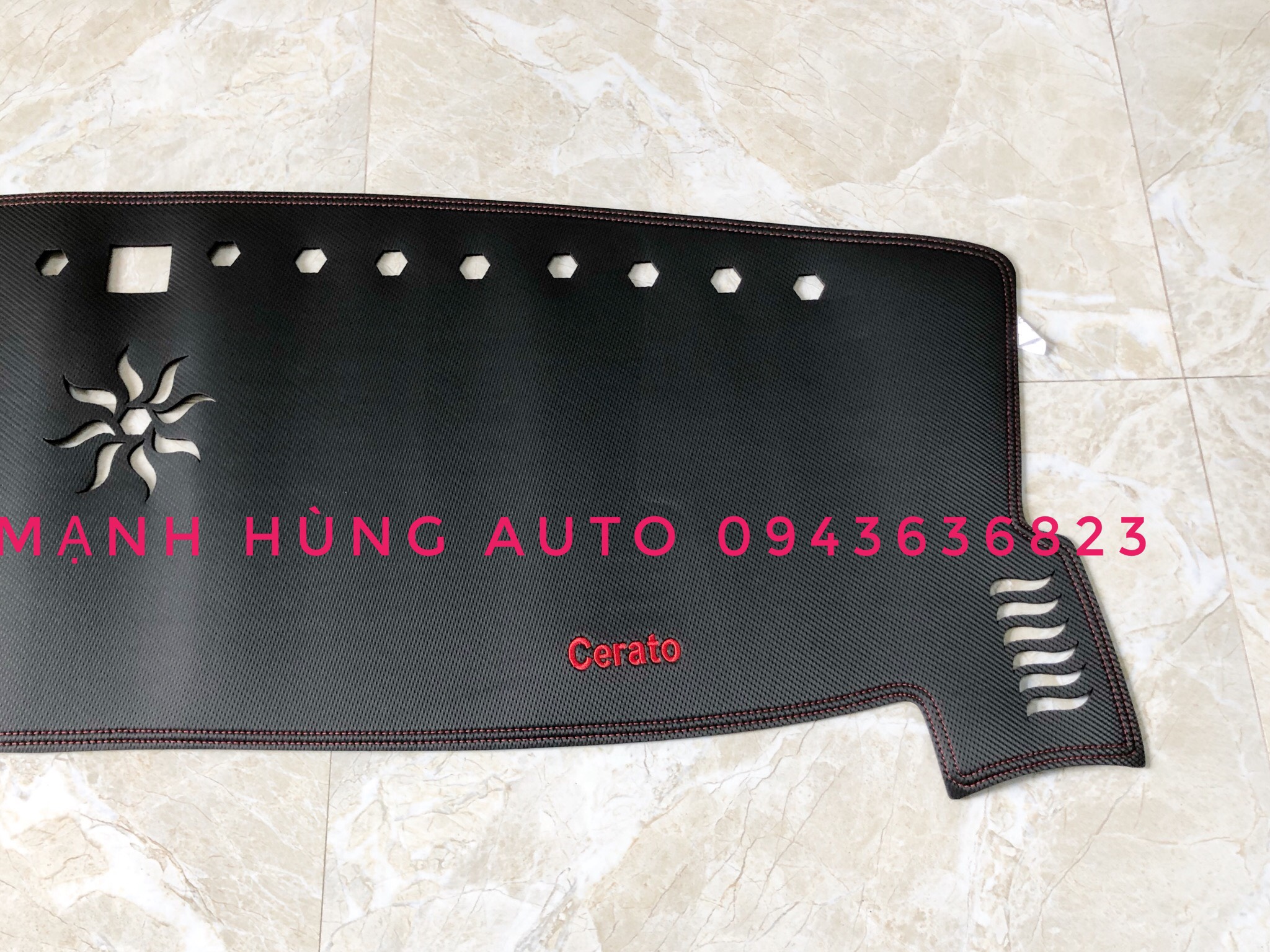 Thảm taplo da carbon xe KIA Cerato 2019 2020 2021 cao cấp