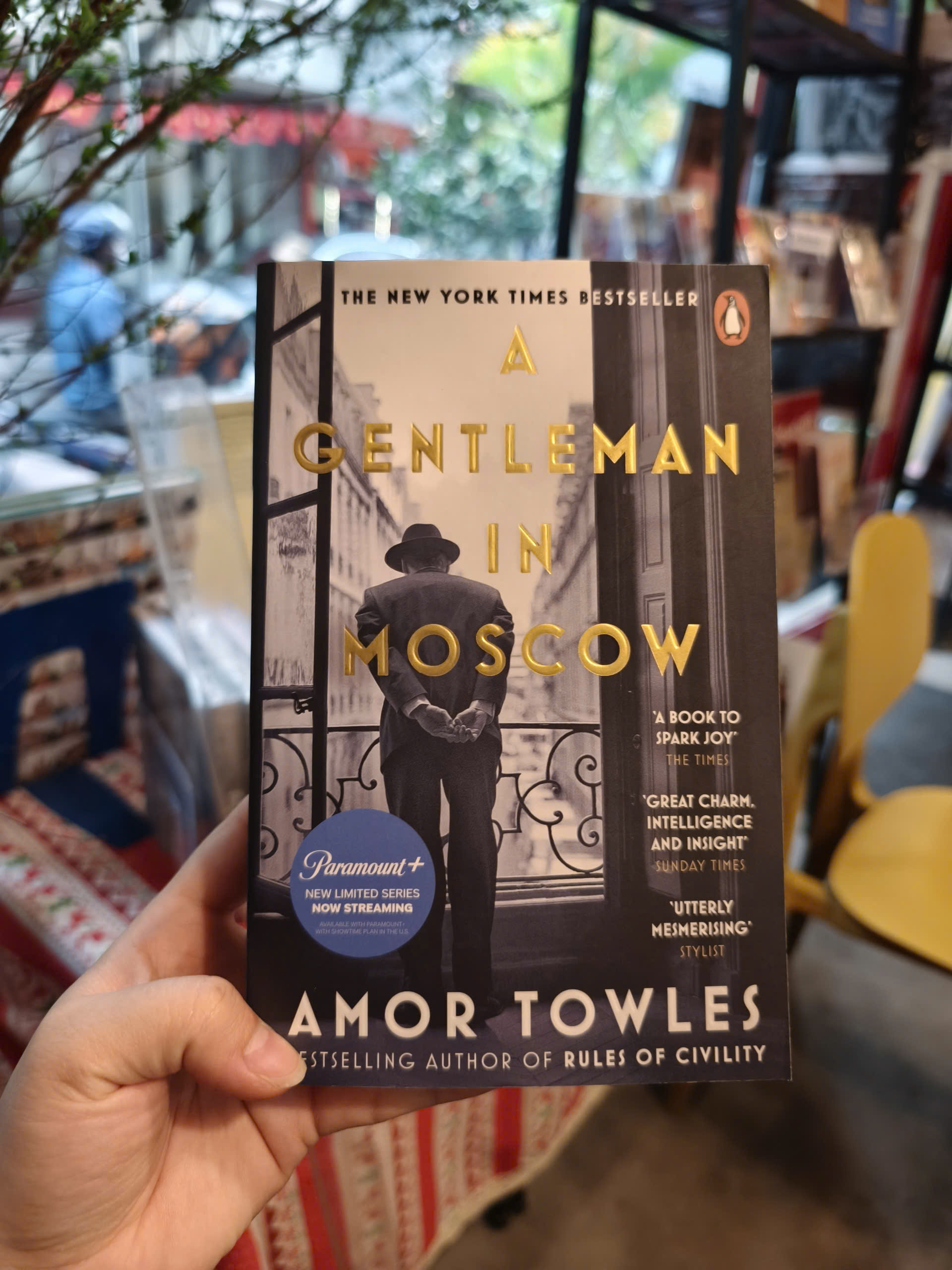 Sách - A Gentleman in Moscow by Amor Towles - Historical Fiction/Fiction/Sách Ngoại Văn
