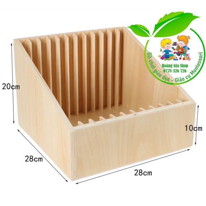 Tủ đựng 12 khung cài áo Montessori