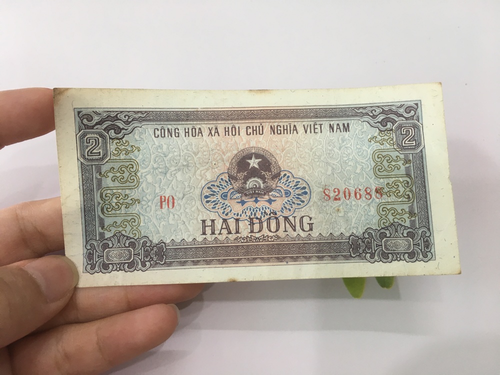 2 đồng 1980 cầu Tràng Tiền, mới đẹp như hình