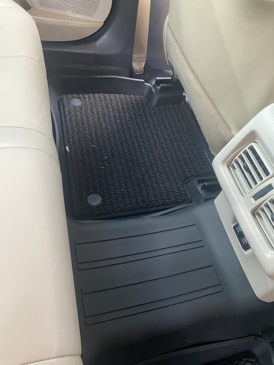 Thảm lót sàn 2 lớp xe ô tô Toyoyta Camry 2018+ Nhãn hiệu Macsim 3W chất liệu nhựa TPE đúc khuôn cao cấp - màu đen