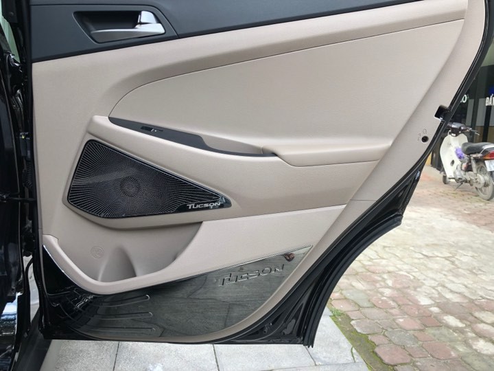 Bộ ốp Titan chống trầy xước Tapli, Táp li dành cho xe Hyundai Tucson 2016-2019