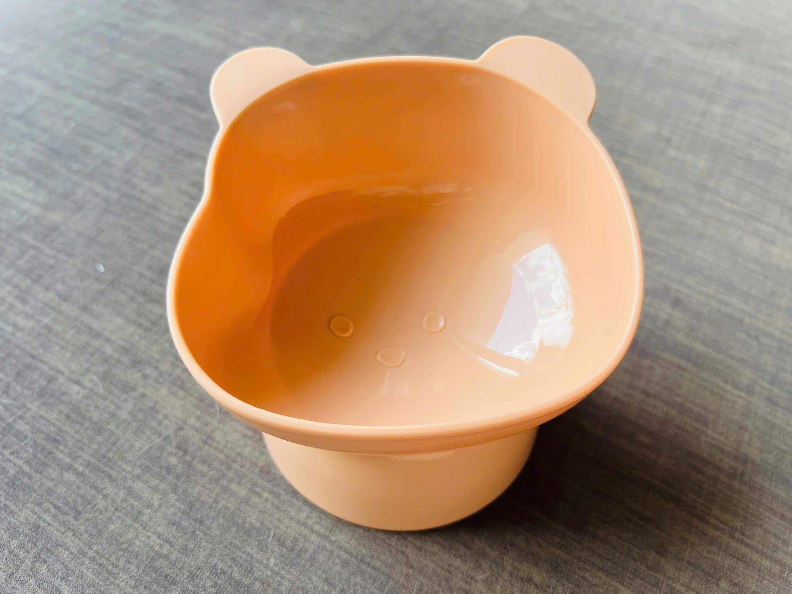 BÁT ĂN CHỐNG GÙ HÌNH GẤU DỄ THƯƠNG CHÂN CAO BẰNG NHỰA CHO THÚ CƯNG CHÓ MÈO