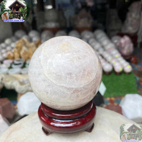 Quả cầu thạch anh hồng cho mệnh thổ và mệnh hỏa 9cm-1kg-QC1026