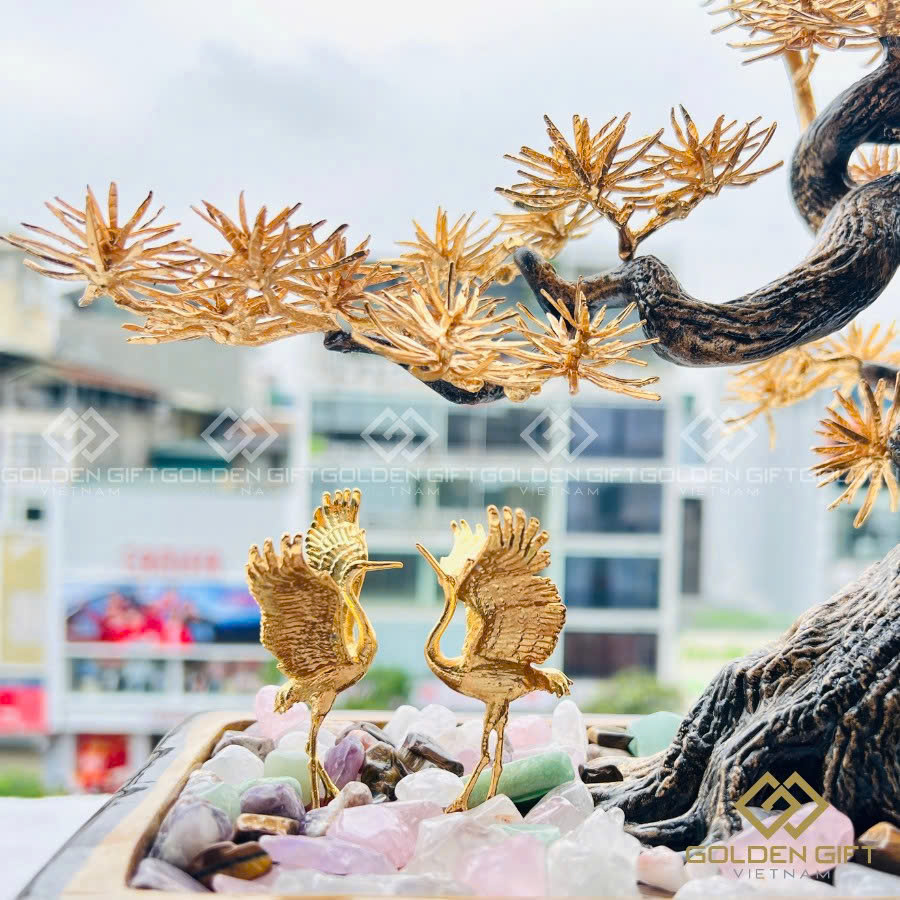 Tùng hạc diên niên mạ vàng