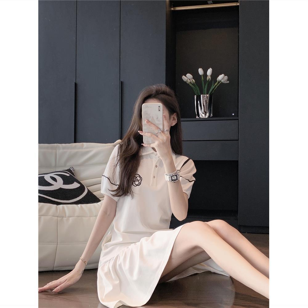 CHENGRUI Váy Polo trắng cho phụ nữ mùa hè 2023 Pháp cao cấp cảm giác lỏng lẻo giản dị hiển thị gầy bong bóng tay áo váy