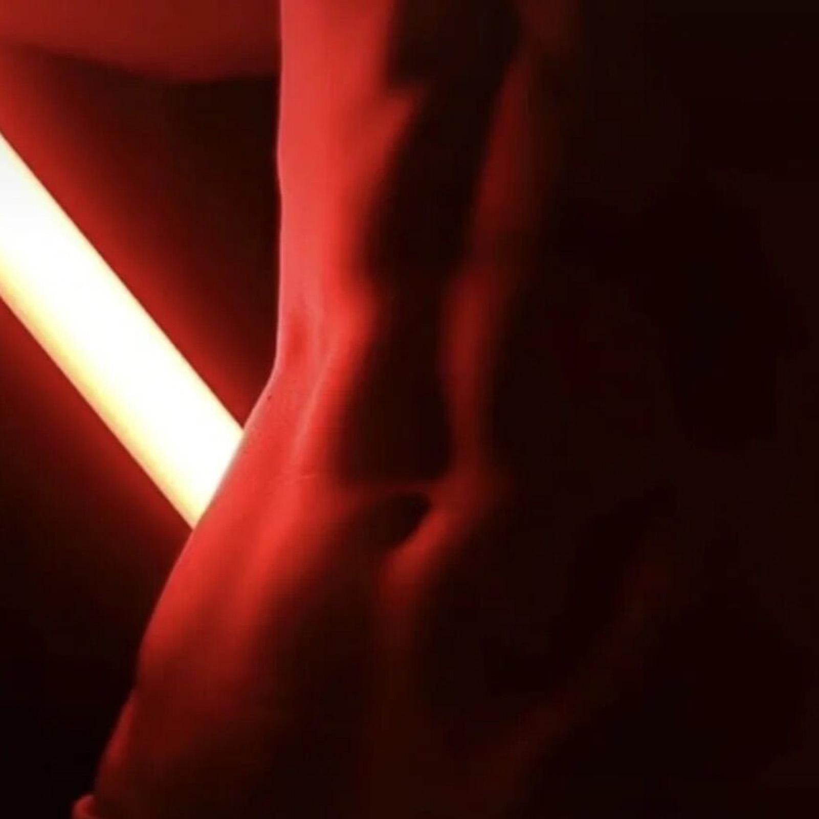 Kiếm đồ chơi FX có thể thu vào, đèn bảy màu, Crucifix 2 trong 1 chơi nhập vai