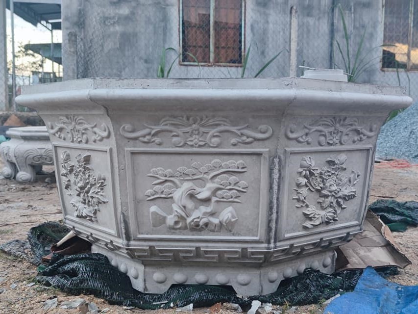 Khuôn đúc chậu cảnh bát giác 1m cao 55