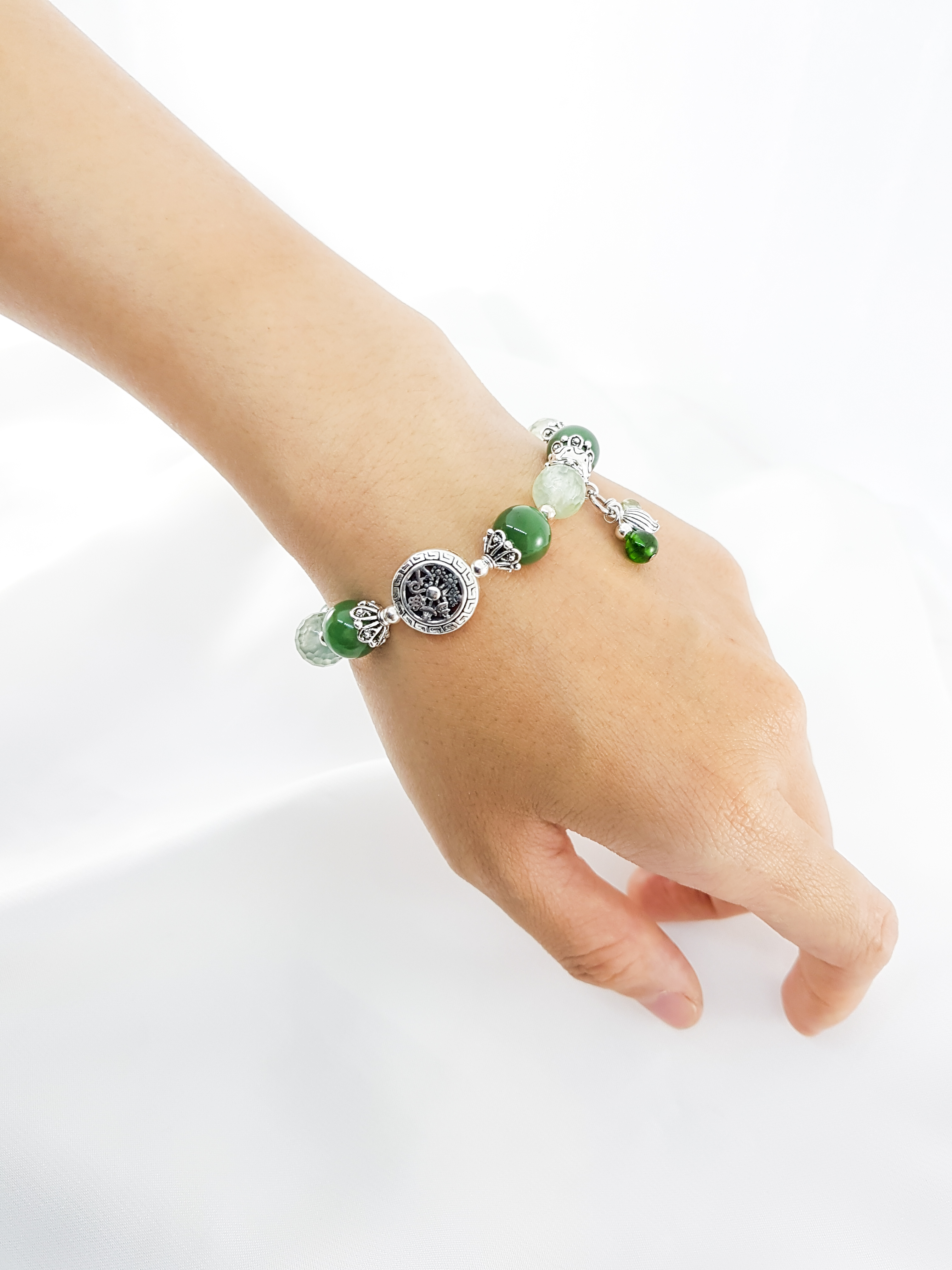 Vòng tay mệnh mộc, hỏa đá thạch anh tóc xanh+ đá ngọc phật mix charm hoa hướng dương