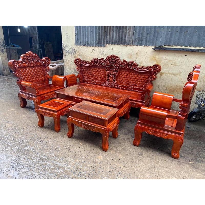Bộ bàn ghế hoàng gia chất liệu gỗ xà cừ