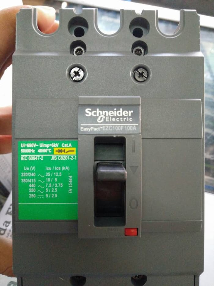 Cầu dao MCCB Schneider EZC100F3100 100A 10kA 3P