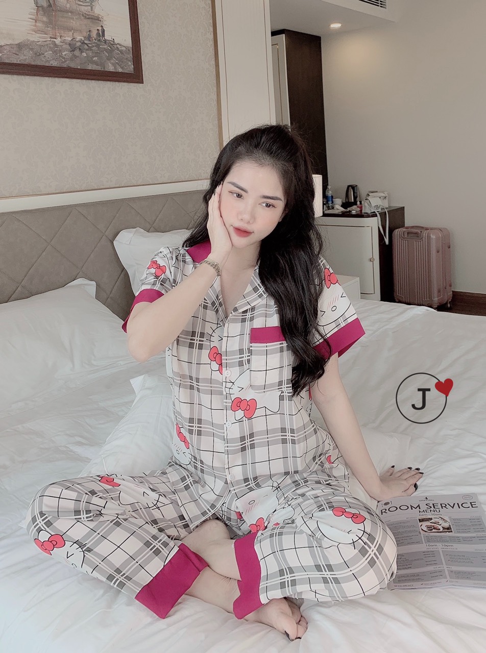 Bộ pijama cộc tay quần dài chất liệu lụa mango, bộ đồ ngủ nữ pyjama họa tiết gấu beer dễ thương sang trọng CCC21