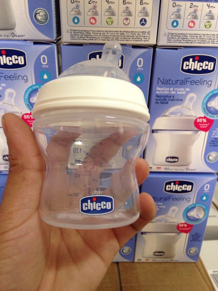 Bình sữa núm nghiêng Pisa Natural Feeling Chicco cho trẻ từ sơ sinh 150ml