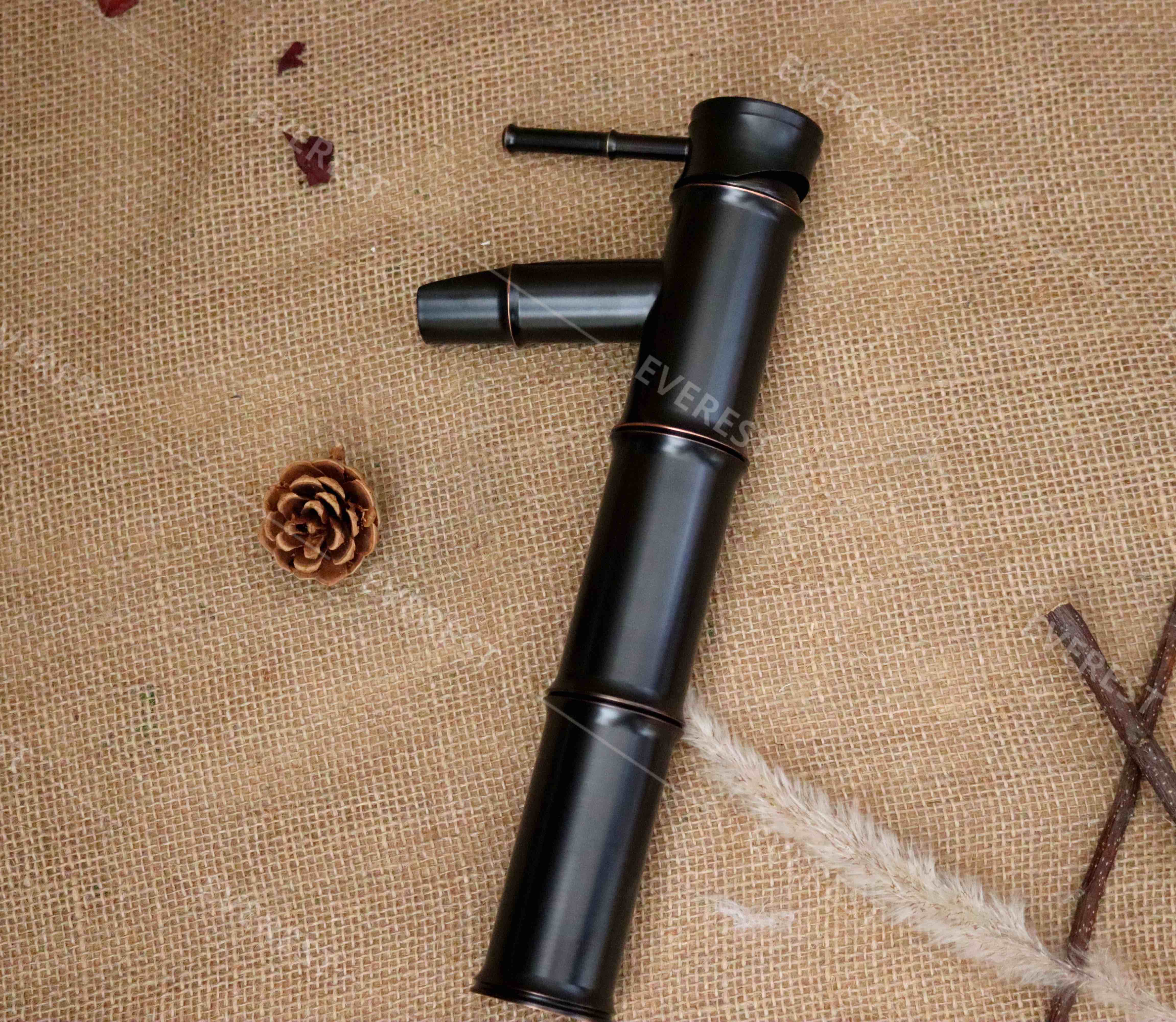 Vòi rửa lavabo đồng đen EVEREST EV-VĐ33