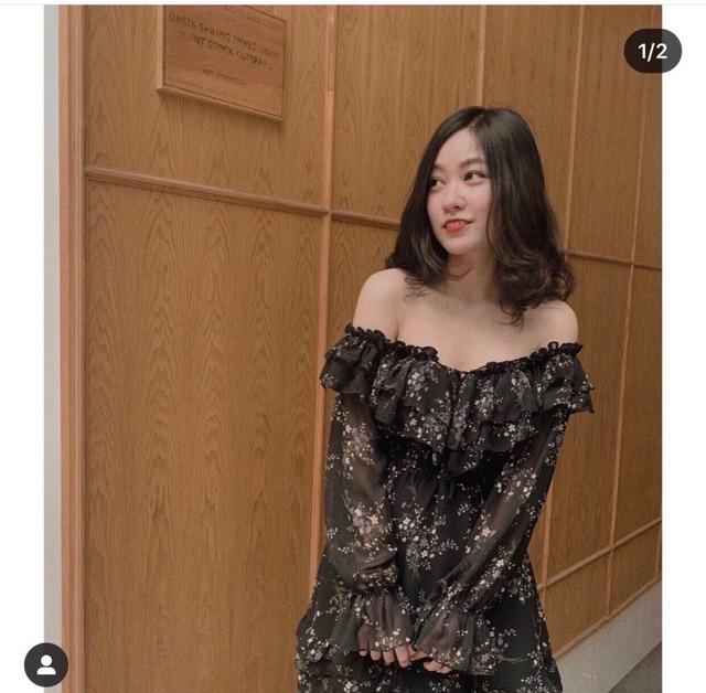 Đầm bẹt vai hoa tay dài, trễ vai phối bèo