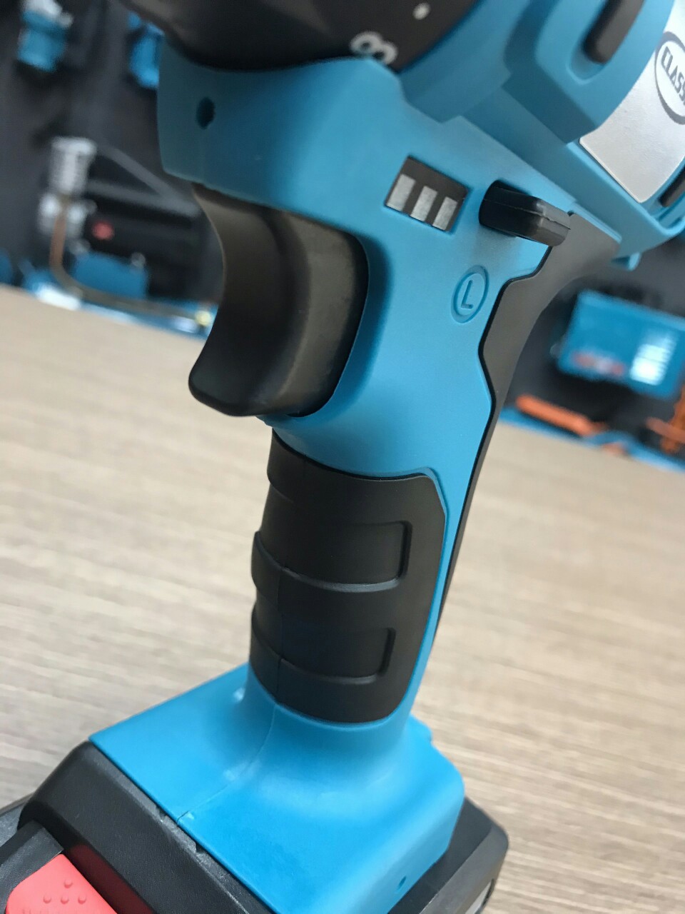 MÁY KHOAN PIN CLASSIC CLA-20VA - HÀNG CHÍNH HÃNG