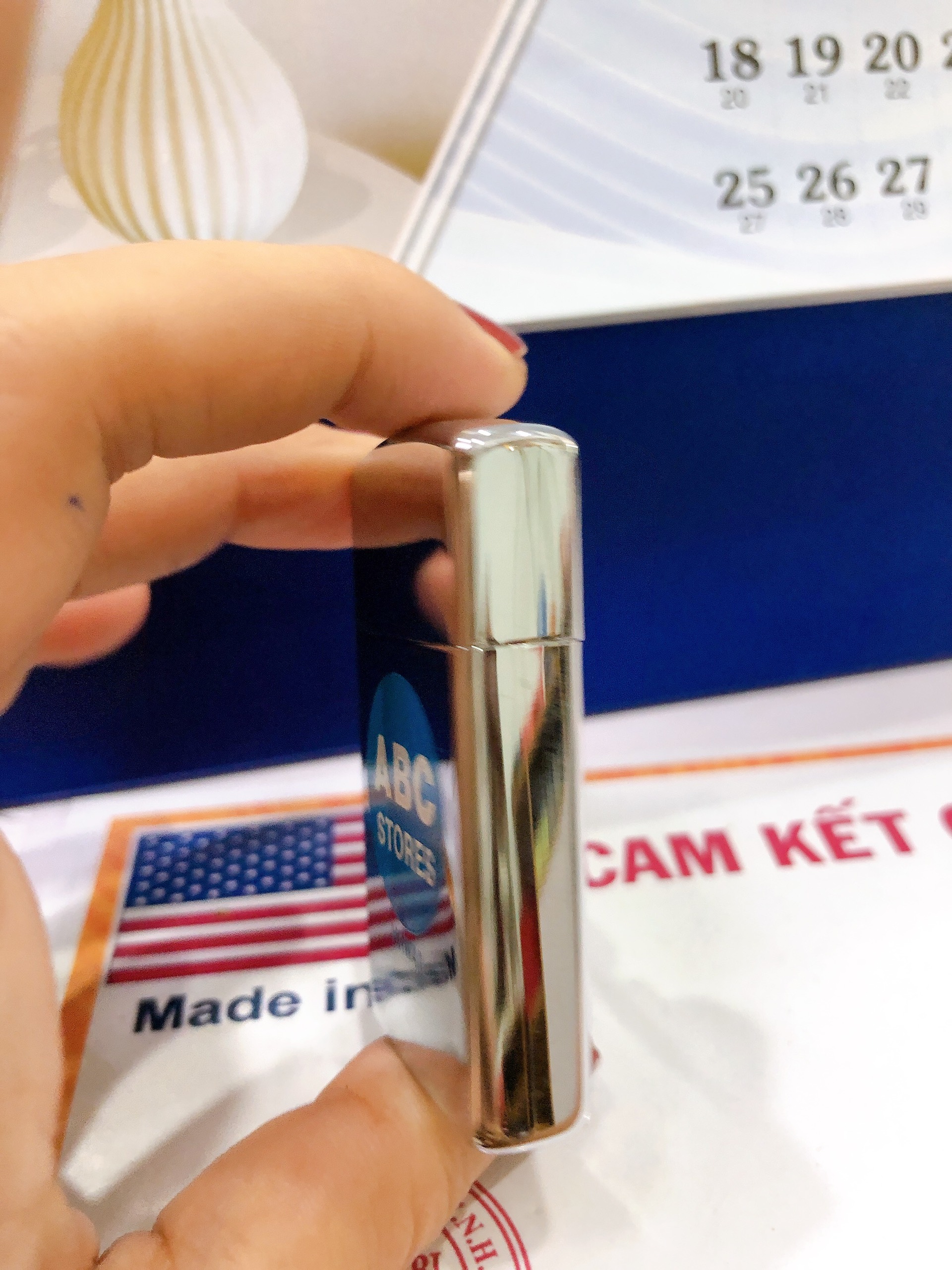 Bật lửa Ziippo Mỹ Slim high polish chrome khắc ăn mòn đổ sơn chủ đề ABC Stores Hawaii, sản xuất 1995, Hàng chính hãng