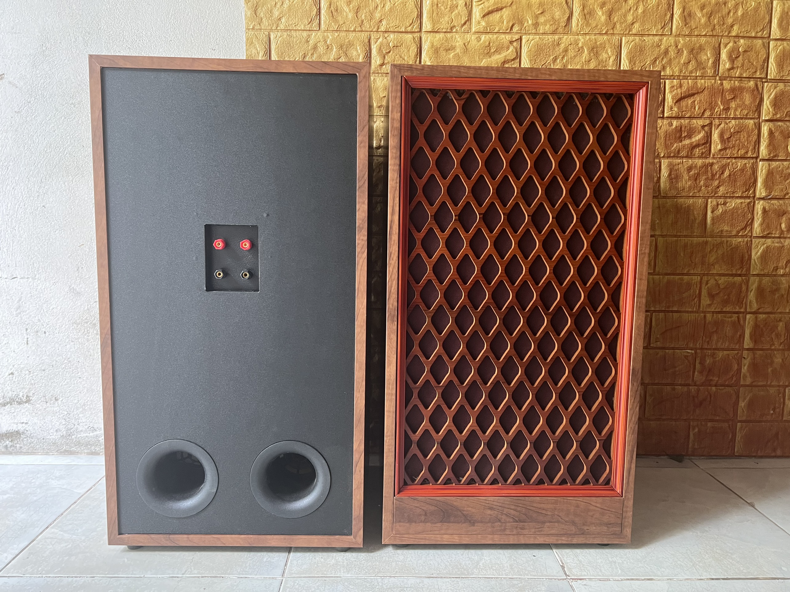 Vỏ thùng loa 3 tấc cổ 1 bass 30 và 2 chép 10cm 1 mid 11,5 cm Hải Triều