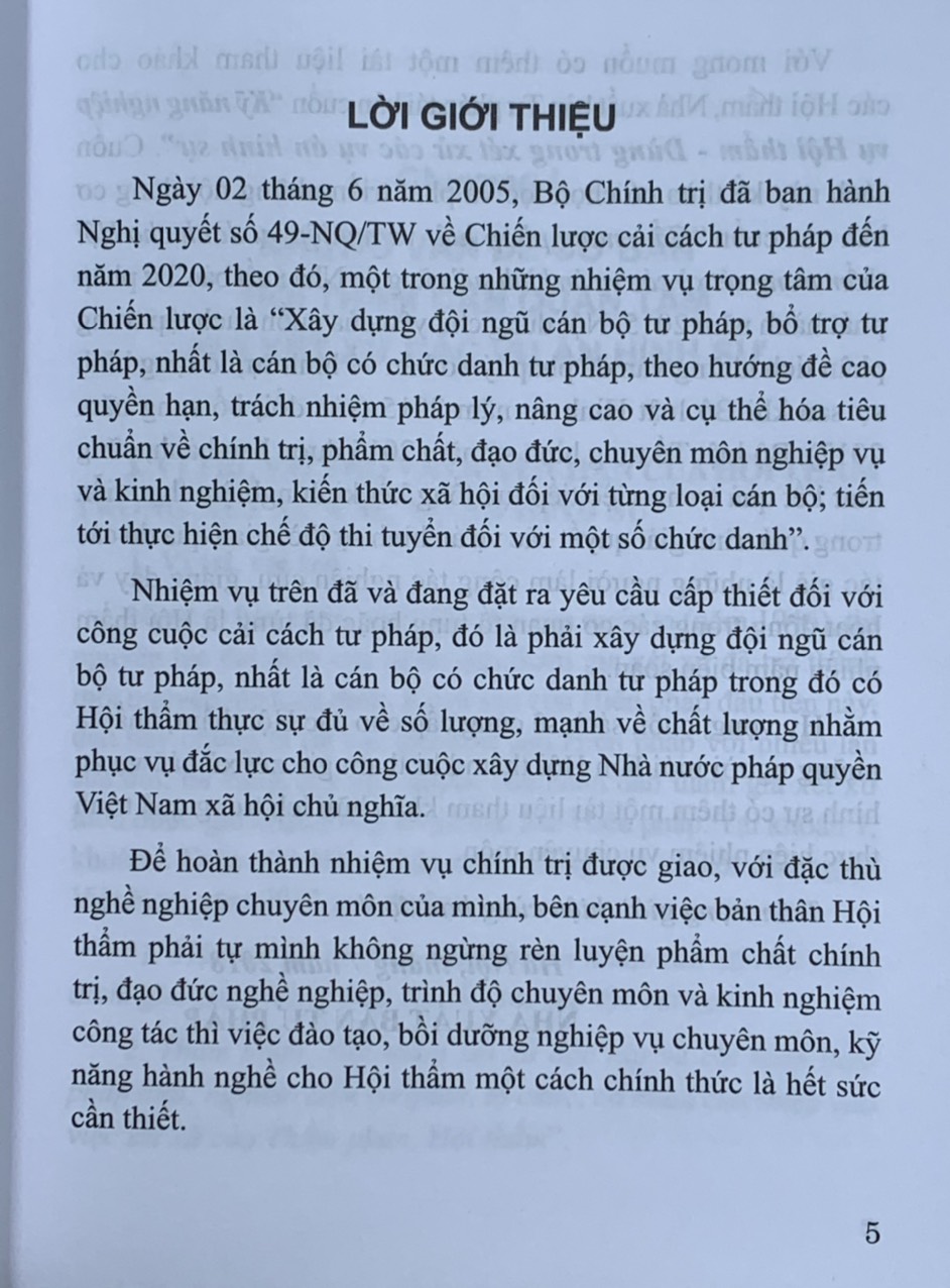 Kỹ năng nghiệp vụ hội thẩm dung trong xét xử các vụ án hình sự (Tái bản lần thứ nhất)