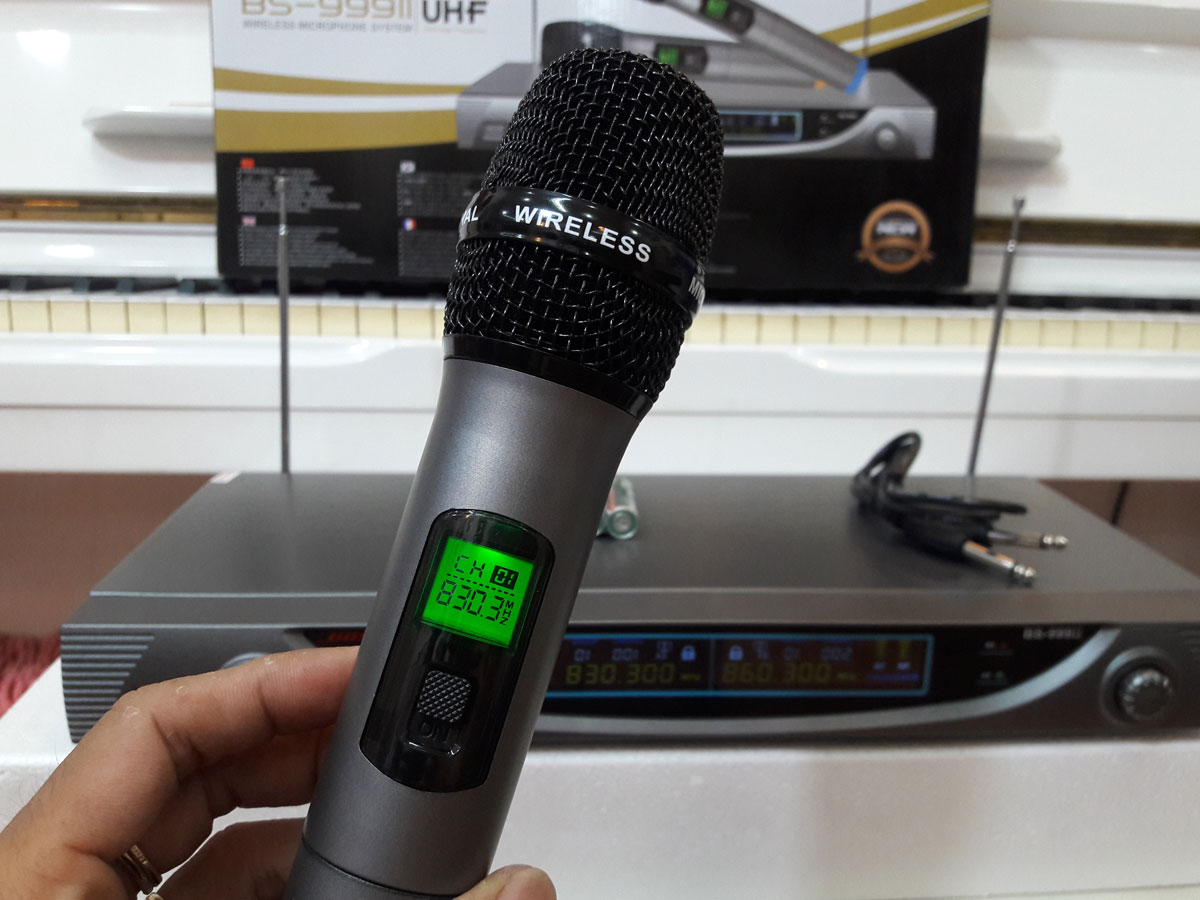 Micro Karaoke không dây BS - 999II