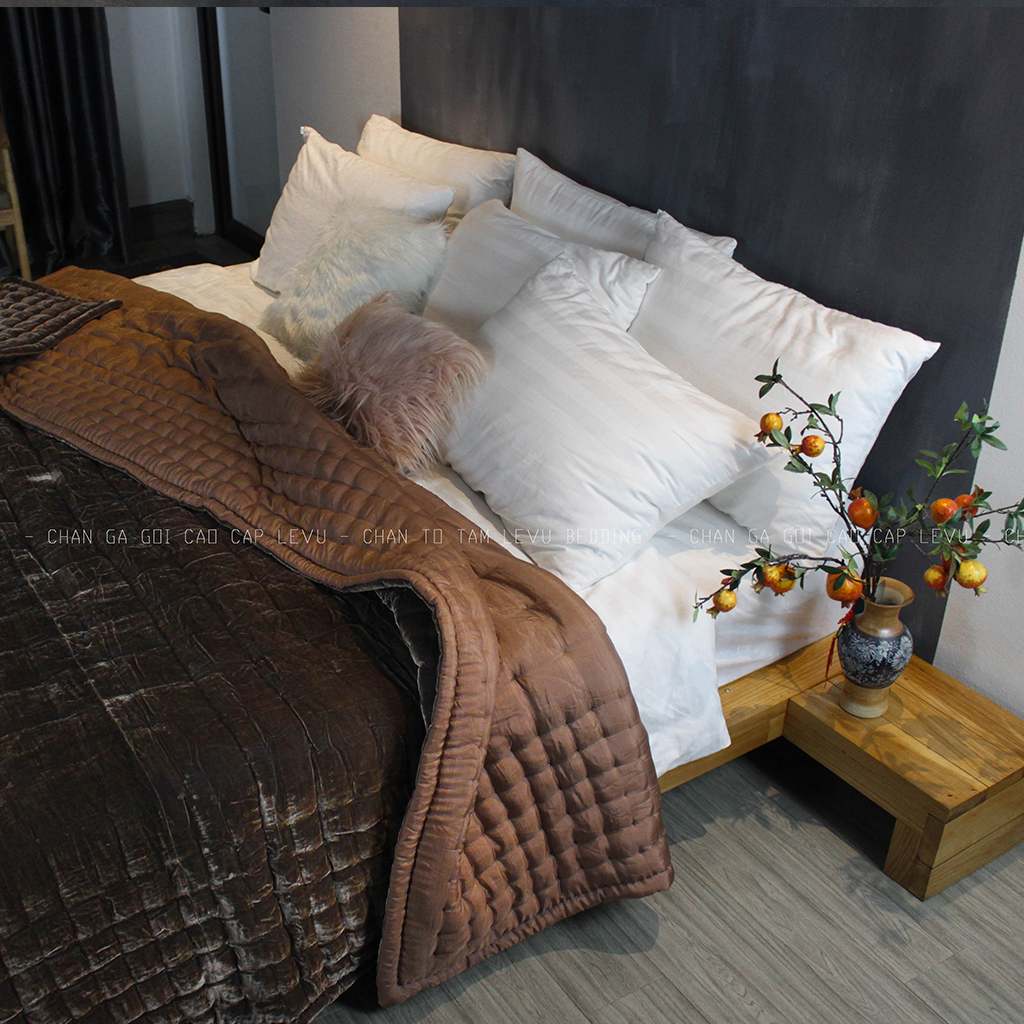 Chăn Nhung Lụa Chần Bông Điều Hòa Cao Cấp Dùng Bốn Mùa - Chăn Khâu Sa Hạt Màu Coffee Blue I Silk Velvet Blanket.