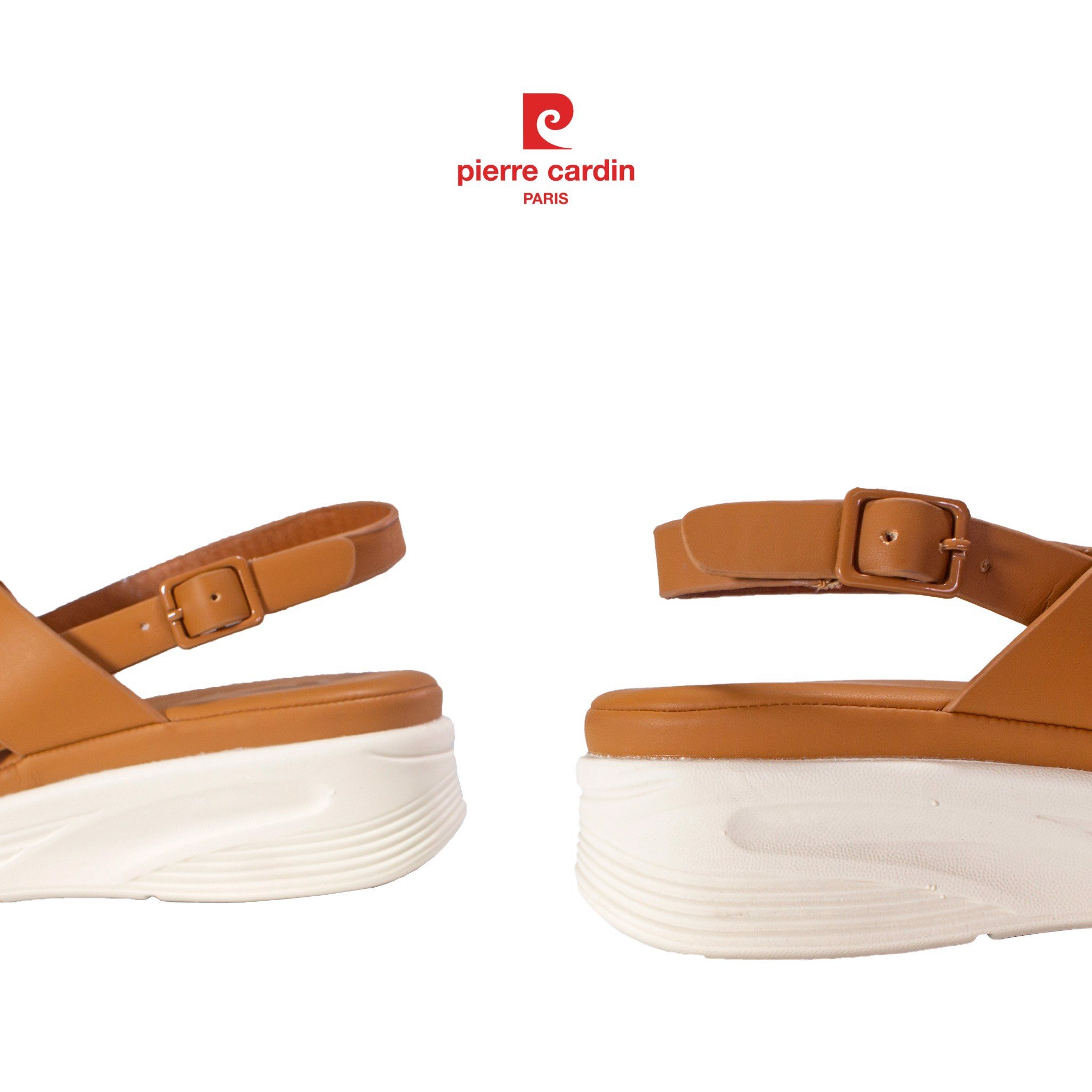 Sandal nữ Pierre Cardin chất liệu da cao cấp, kiểu dáng năng động, thoải mái, quai hậu tăng giảm kích cỡ, đế cao 3cm - PCWFWS 223