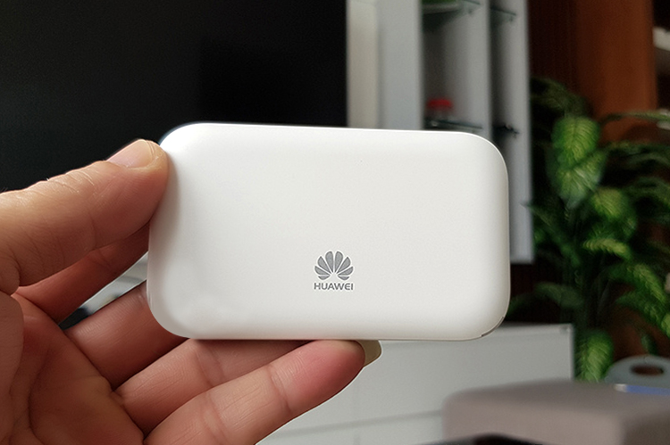 Bộ Phát Wifi Di Động Huawei E5573Cs-609 4G 150Mbps - Hàng Nhập Khẩu + Sim 3G/4G Viettel 2GB/Ngày