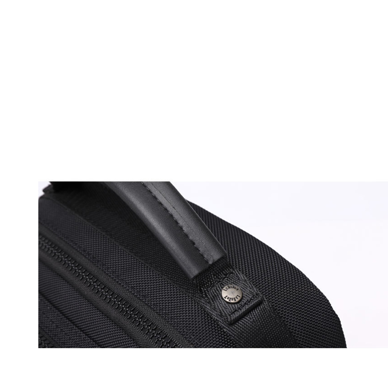 Túi đeo chéo nam DA BÒ phong cách mới – BEE GEE DCN9116