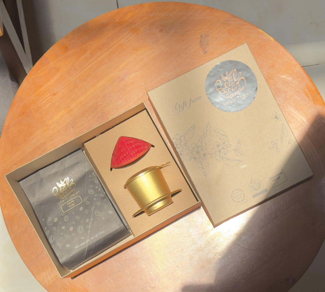 Quà Tặng Cà Phê 2 – Cà Phê 250g + Phin Nhôm + Nón Lá Thủ Công – REAL BEAN COFFEE